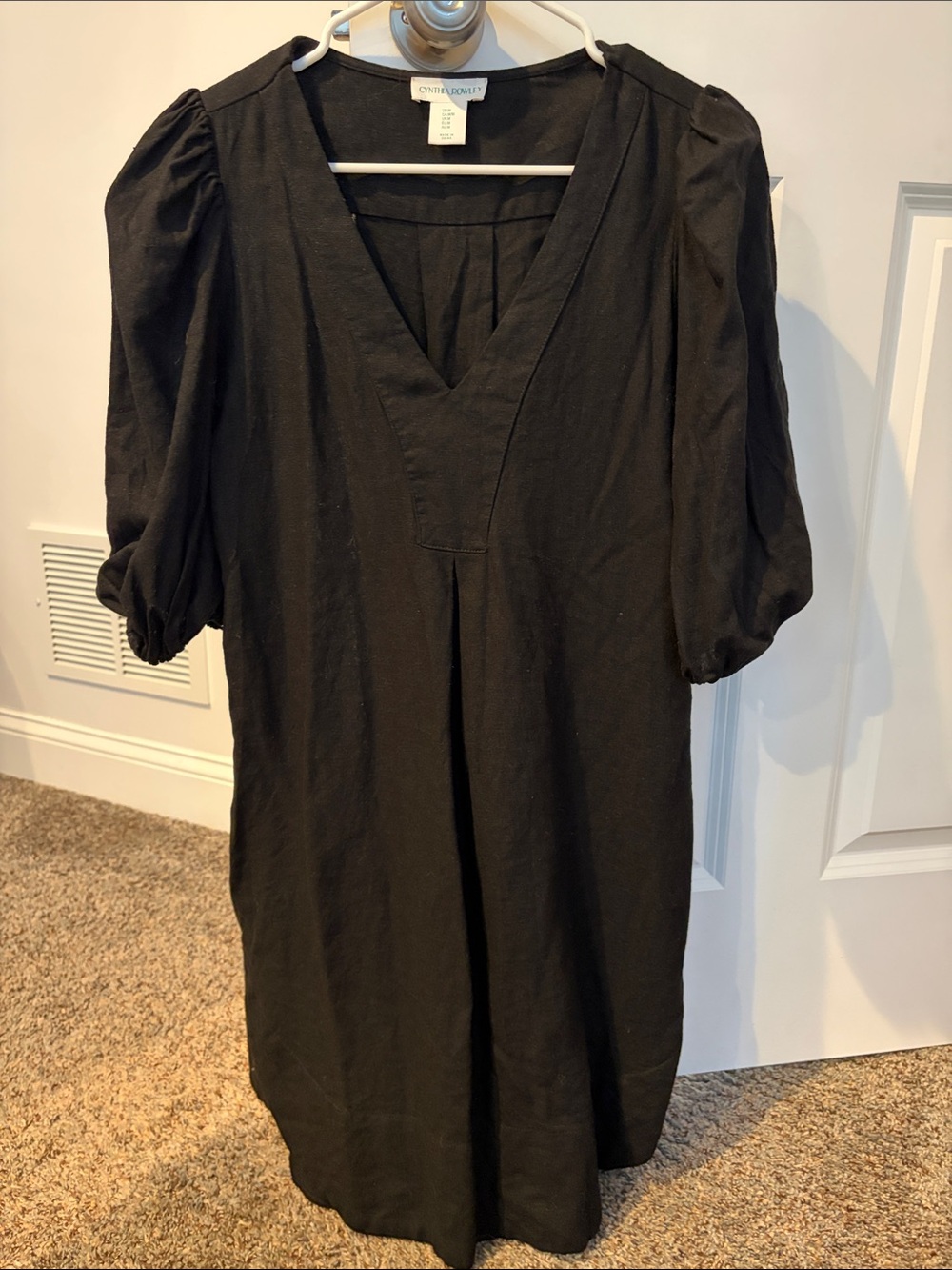 Cynthia Rowley Black V-Neck Puff Sleeve Linen Dress